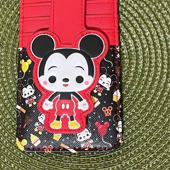 Disney Parks Mickey Mouse Food Icons Card Wallet NWT - Picture 7 of 7